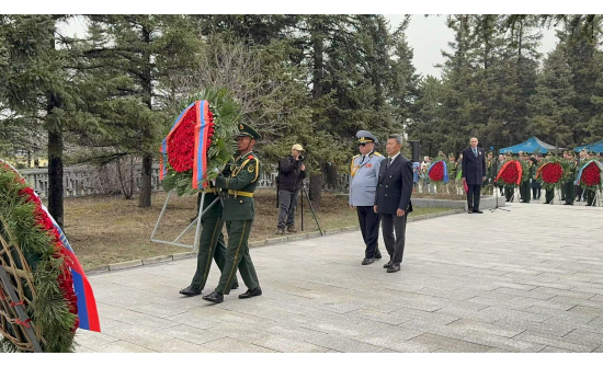 МОНГОЛ, ЗӨВЛӨЛТИЙН ДАЙЧДЫН ДУРСГАЛЫН ХӨШӨӨНД ЦЭЦЭГ ӨРГӨВ