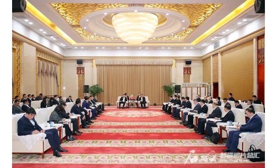 马兴瑞会见蒙古国交通运输发展部部长宾巴朝格特
